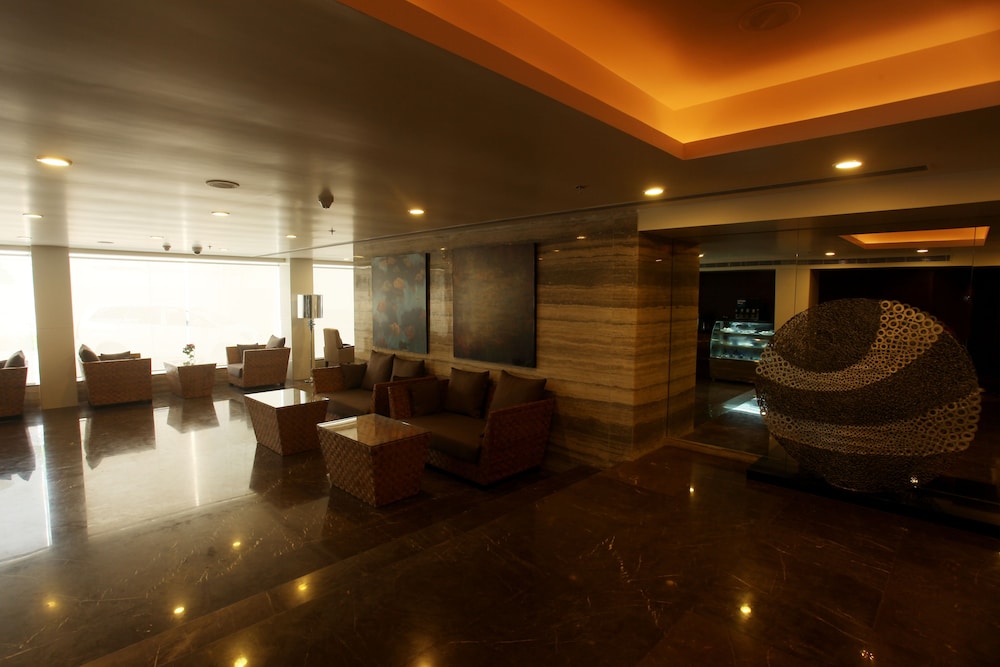 PARADIGM SAROVAR PORTICO 15/21