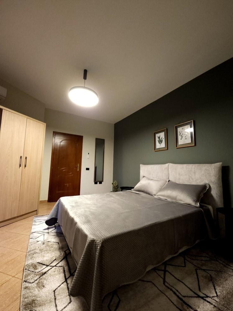 Comfort, Apartment, Two Story