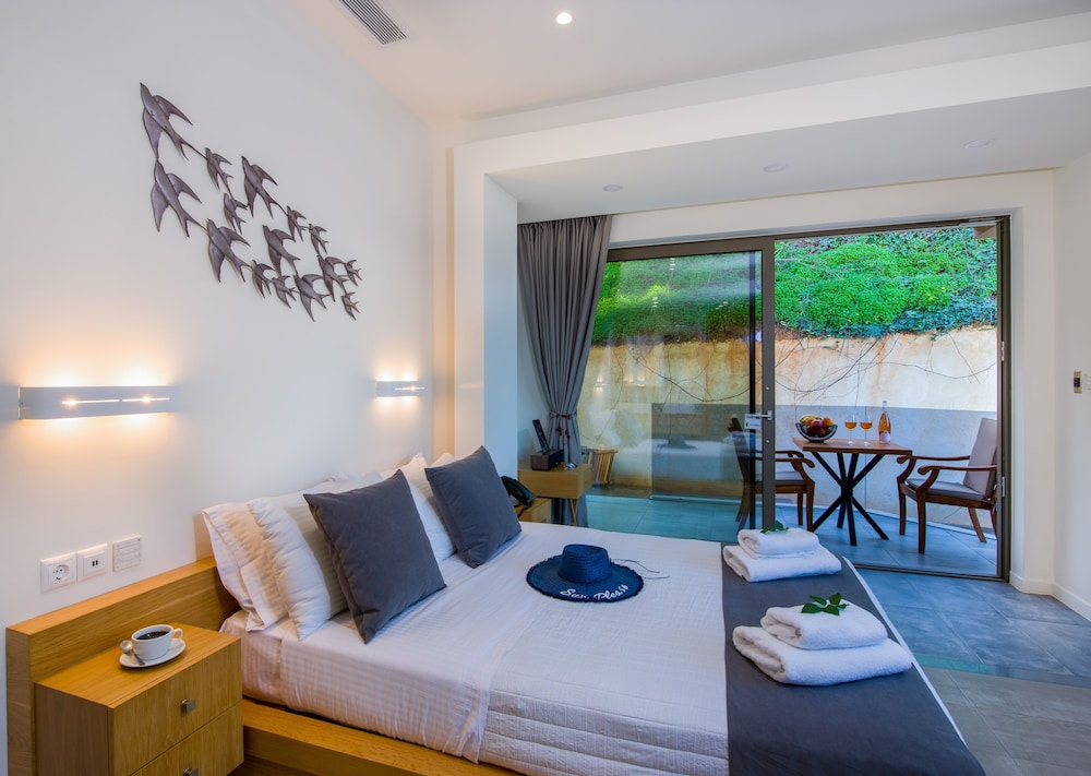 Lilium Village Hotel 6/50