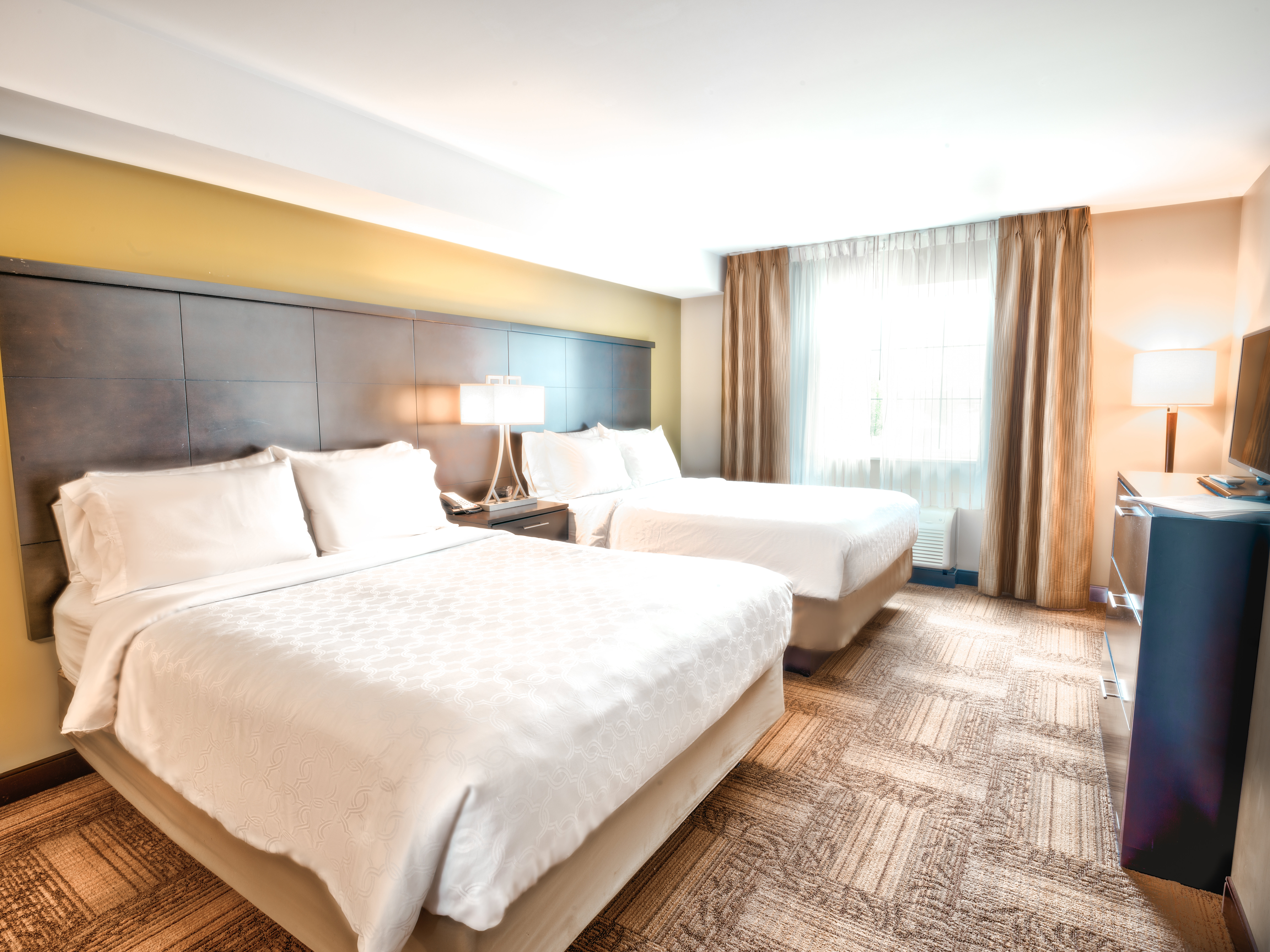 Staybridge Suites West Edmonton 16/78