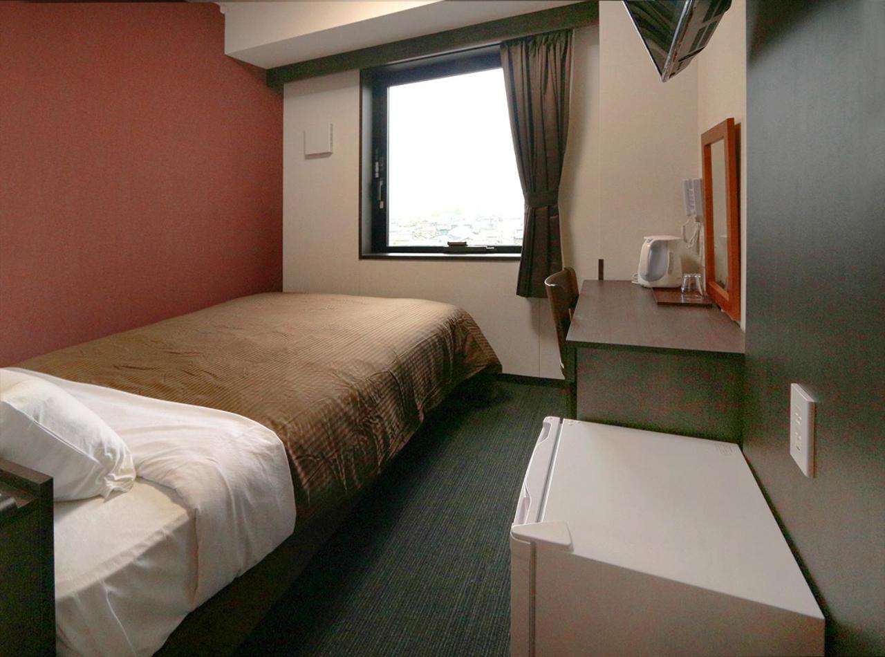 Room, Single