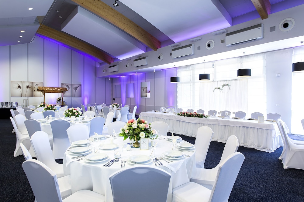 Qubus Hotel Legnica 38/50