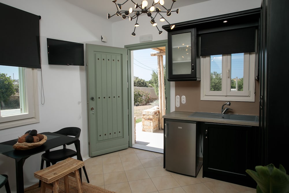 Naxos Euphoria Suites 51/69