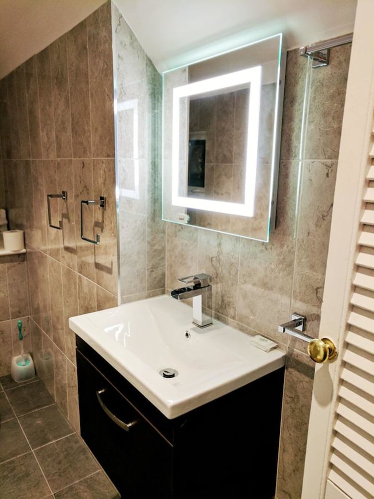 Glendevon House Hotel 29/36