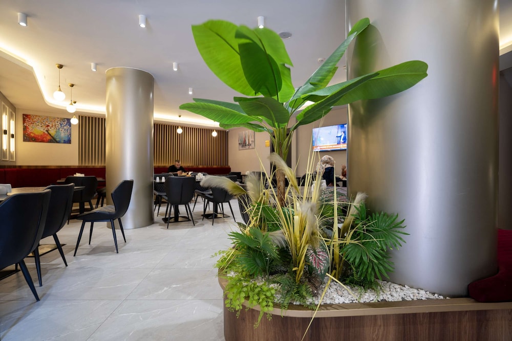 UGURLU HOTEL 40/54