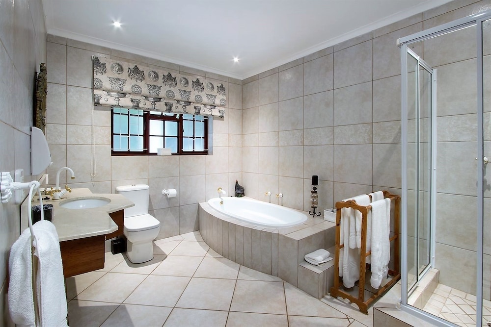 Milkwood Lodge Hermanus 34/35