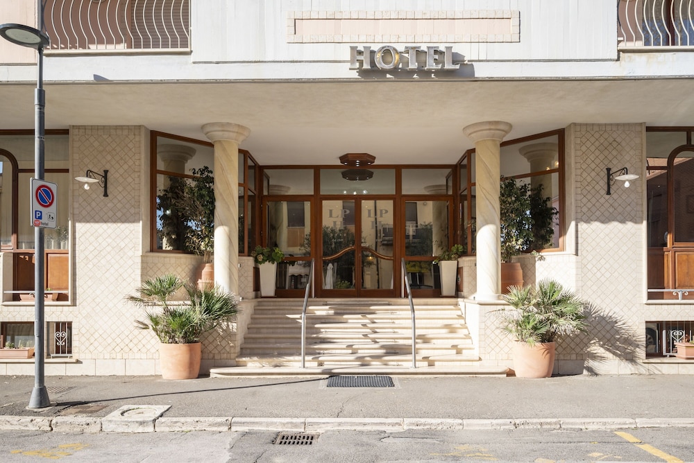 ローラ ピッコロ ホテル(Lola Piccolo Hotel) 写真5