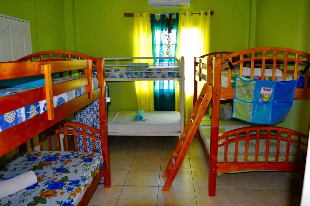 Fish Tobago Guesthouse 33/69