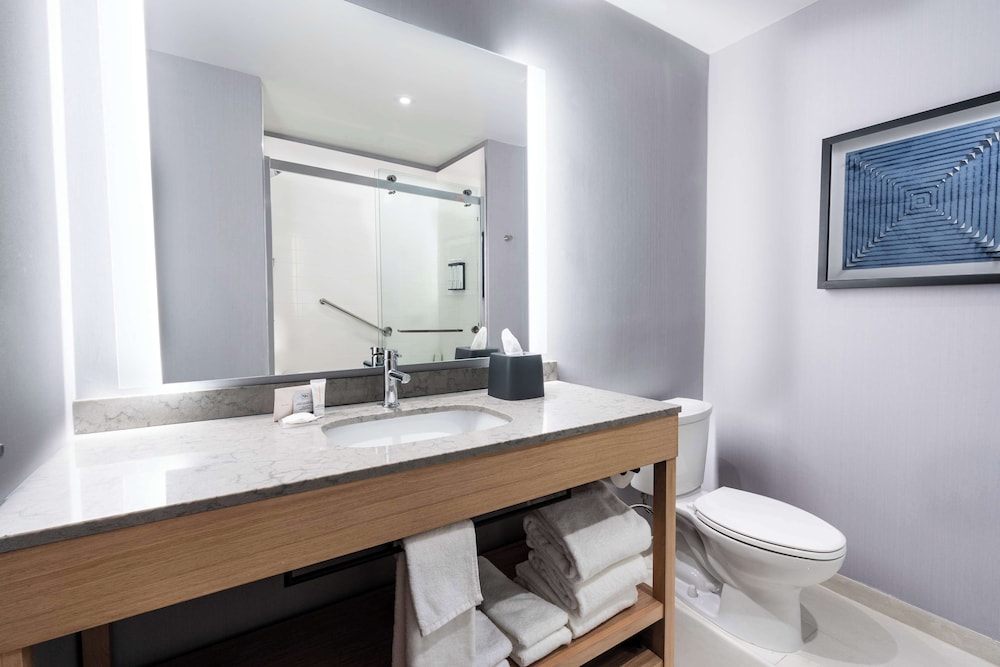 Hyatt Place Eagle Pass 50/50