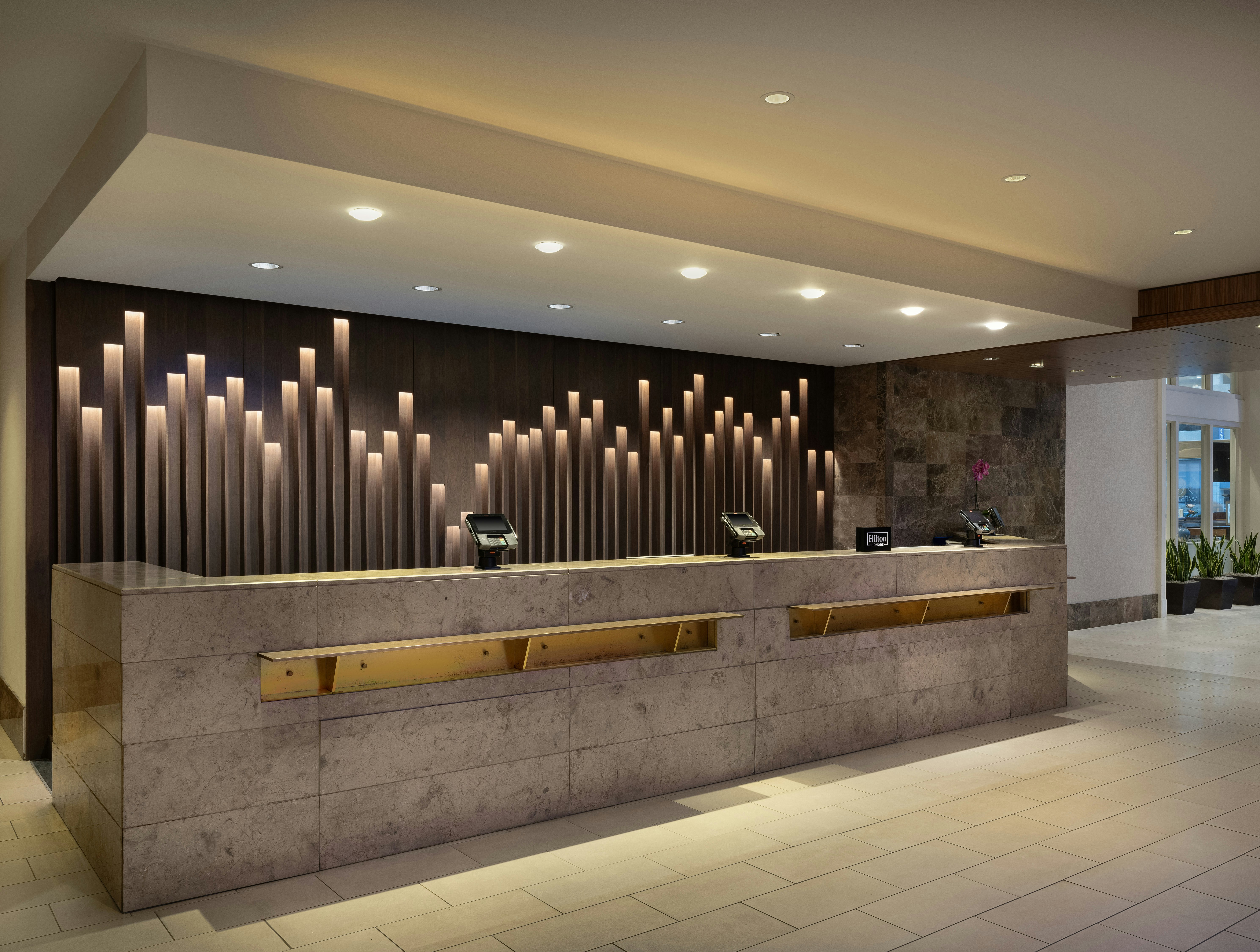 Hilton Indianapolis Hotel & Suites 4/45