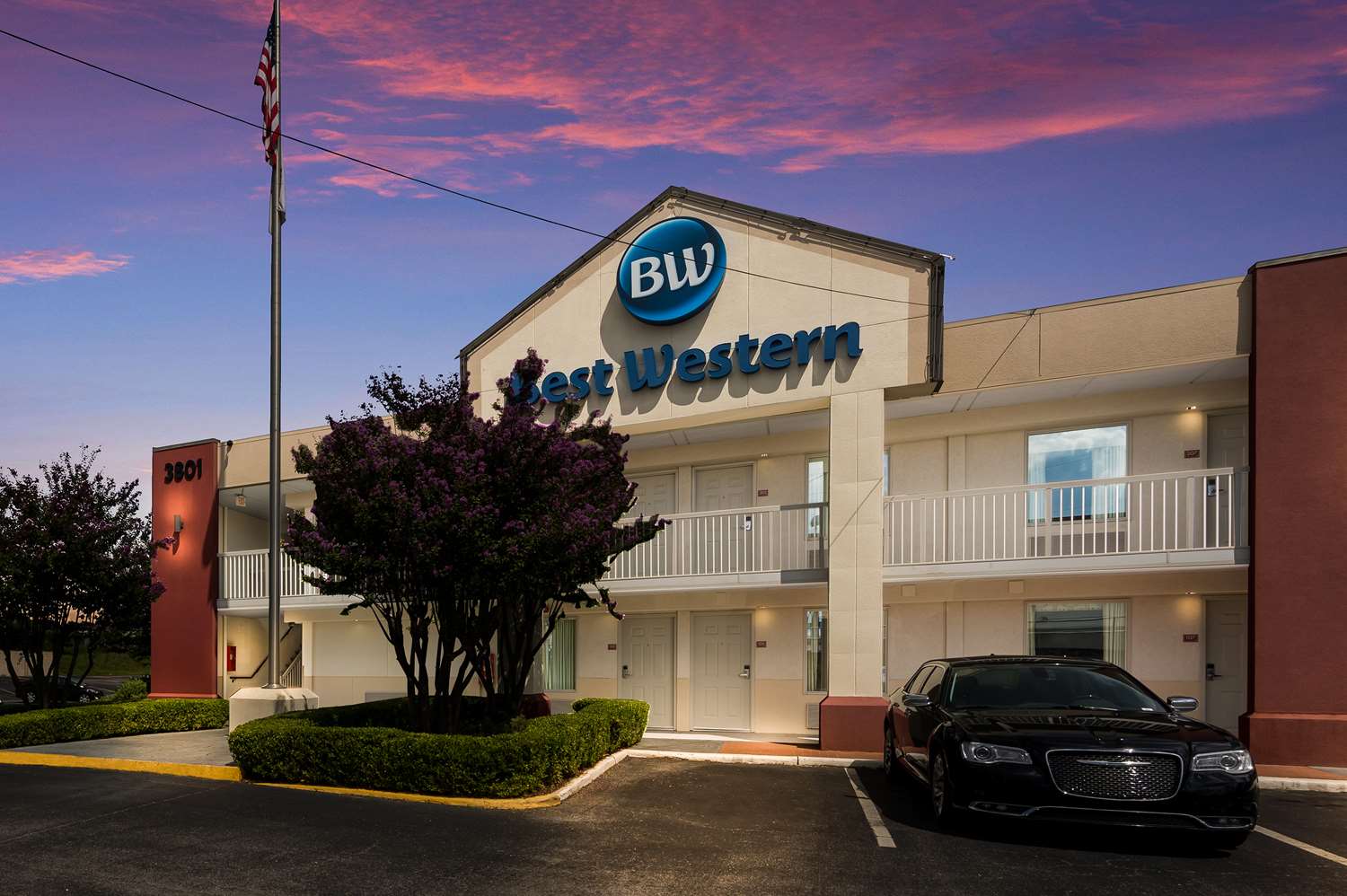 Best Western University Inn 40/42