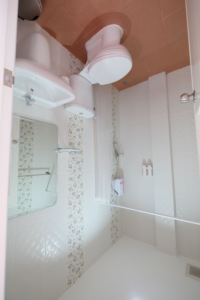 Baan Pastel Boutique Hotel Hostel 67/70