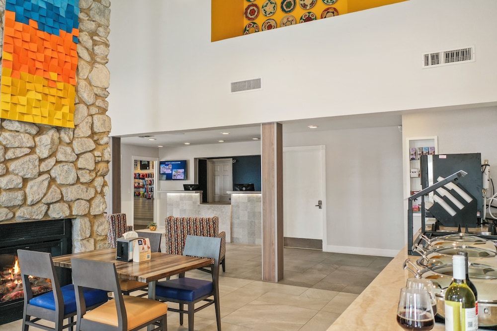 Chase Suite Hotel El Paso 40/59