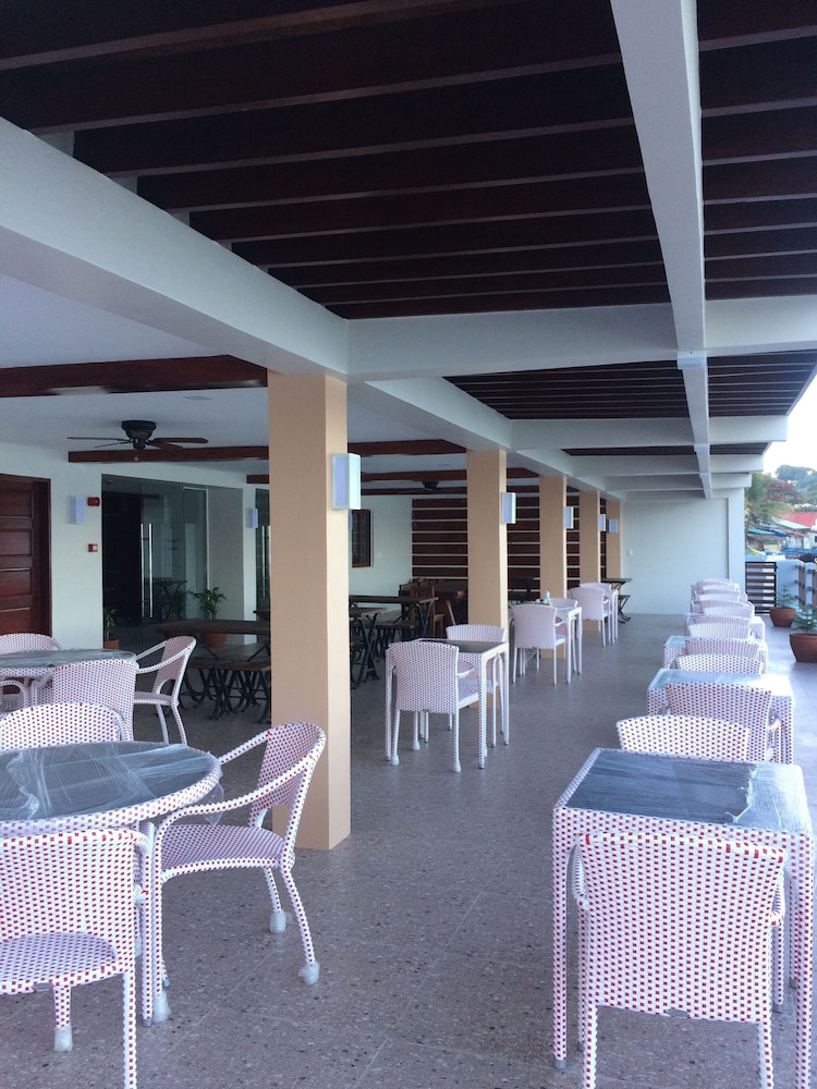 Puerto Nirvana Resort 16/26