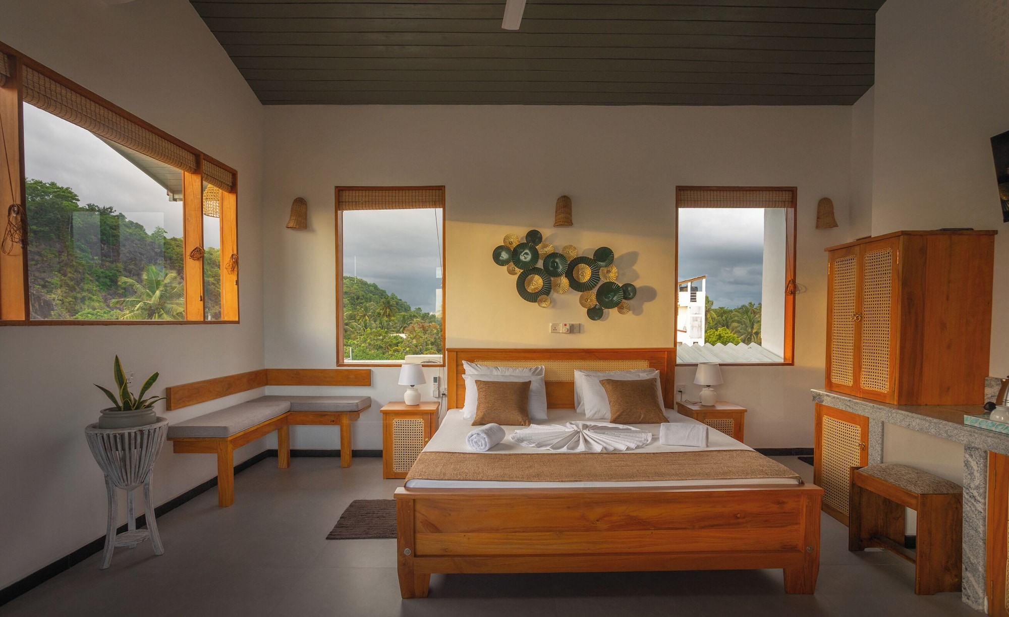 LUXURY, DOUBLE BED