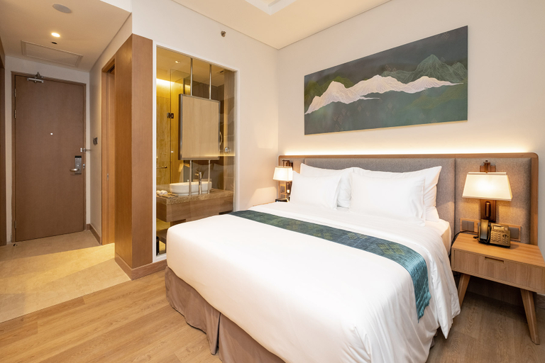 Garden, Deluxe, King Bed