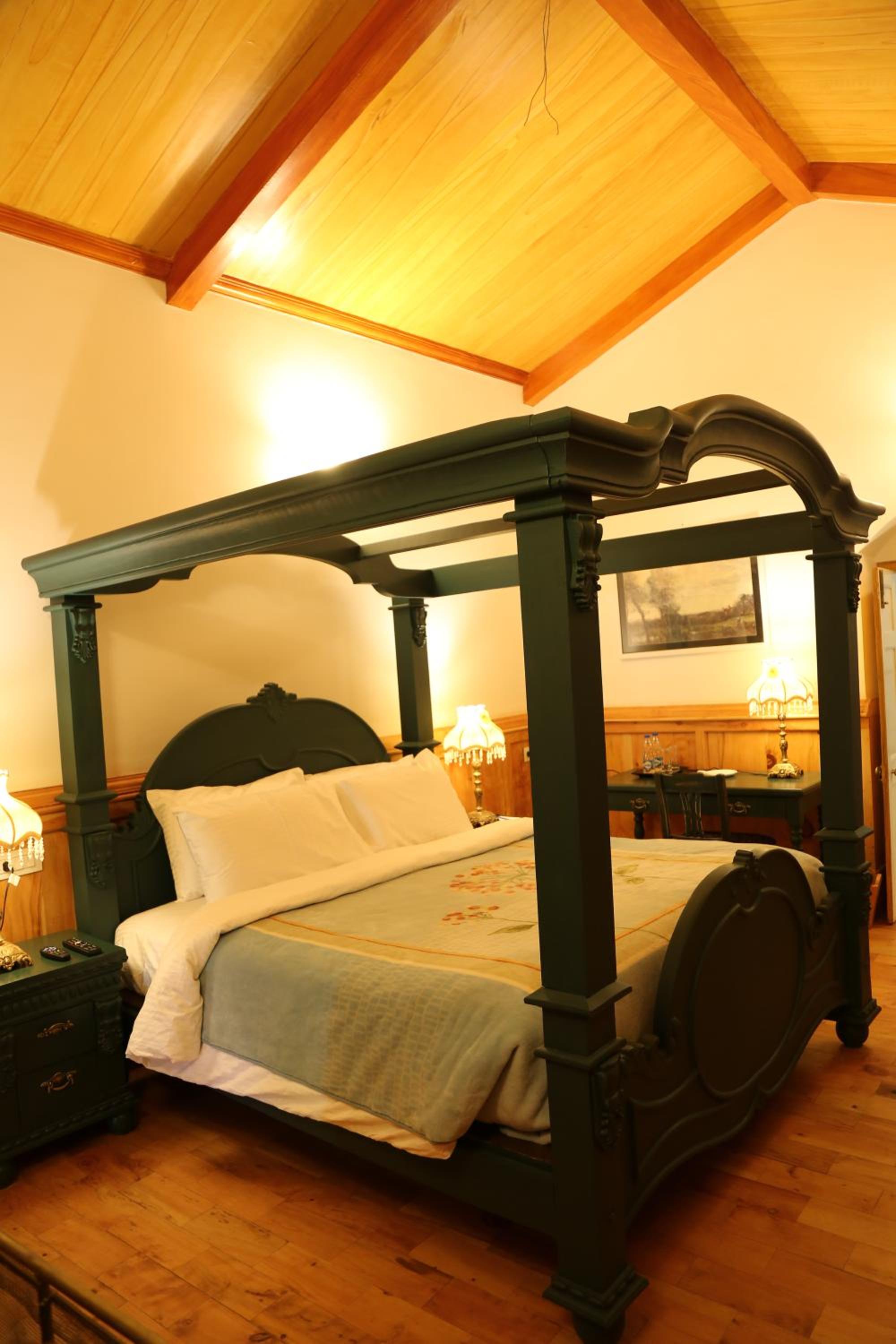 Victorian, Suite