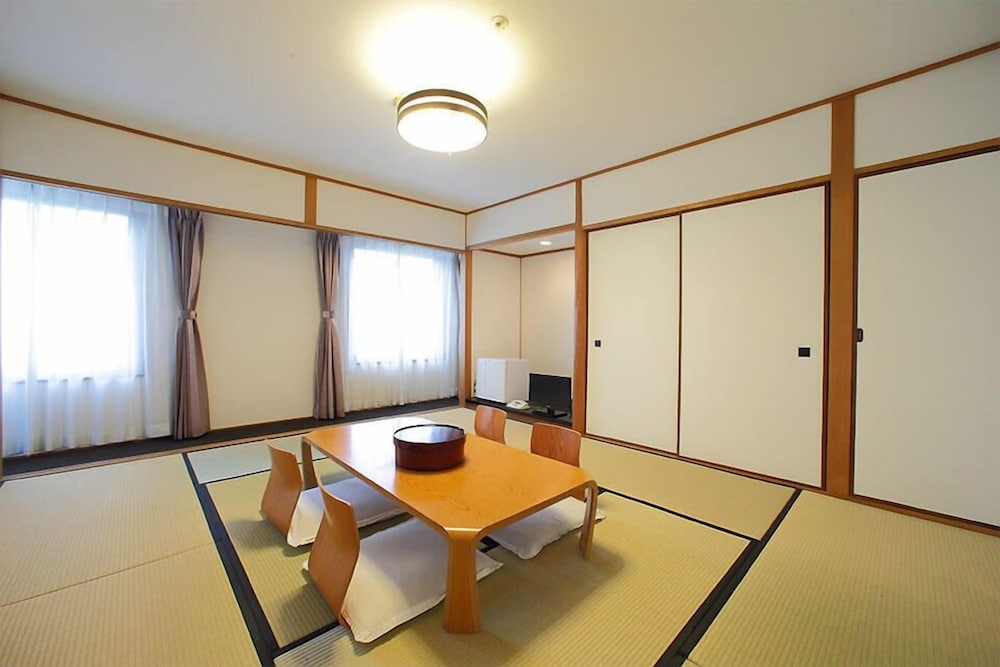 Select Royal Yatsushiro 26/36