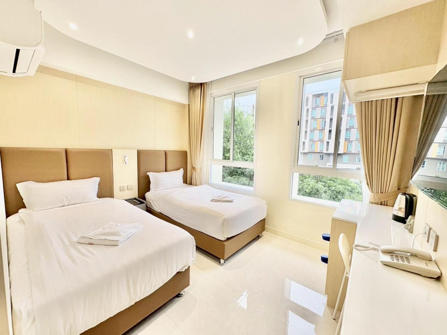 ABC QQ Hotel 21/38
