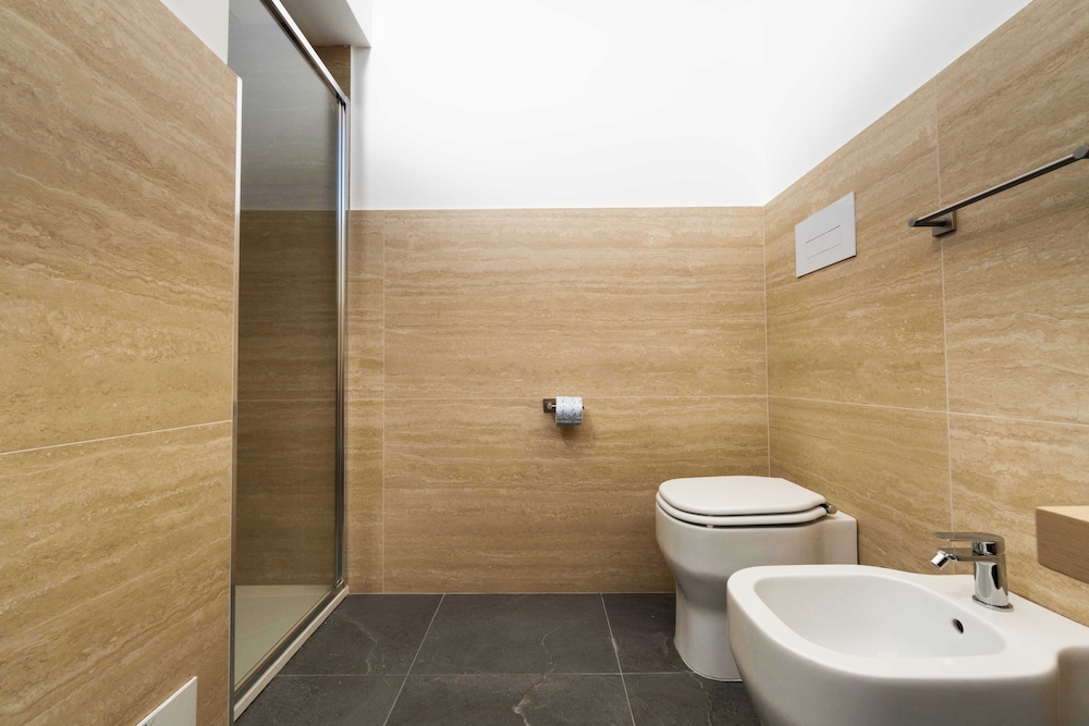 Skyline Boutique Hotel 50/50