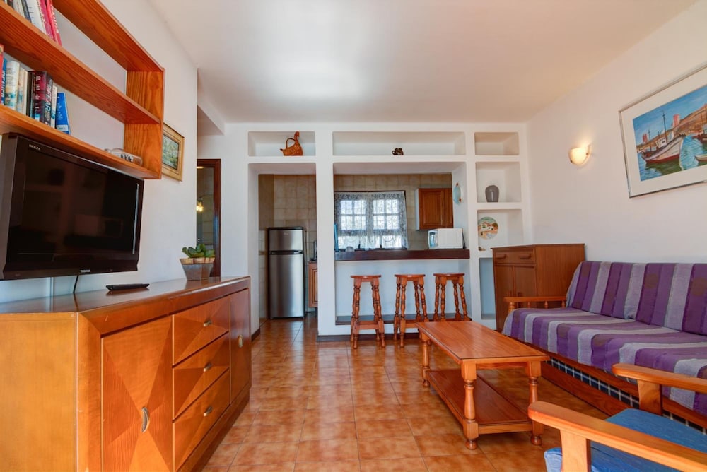 Las Acacias Apartments 15/32
