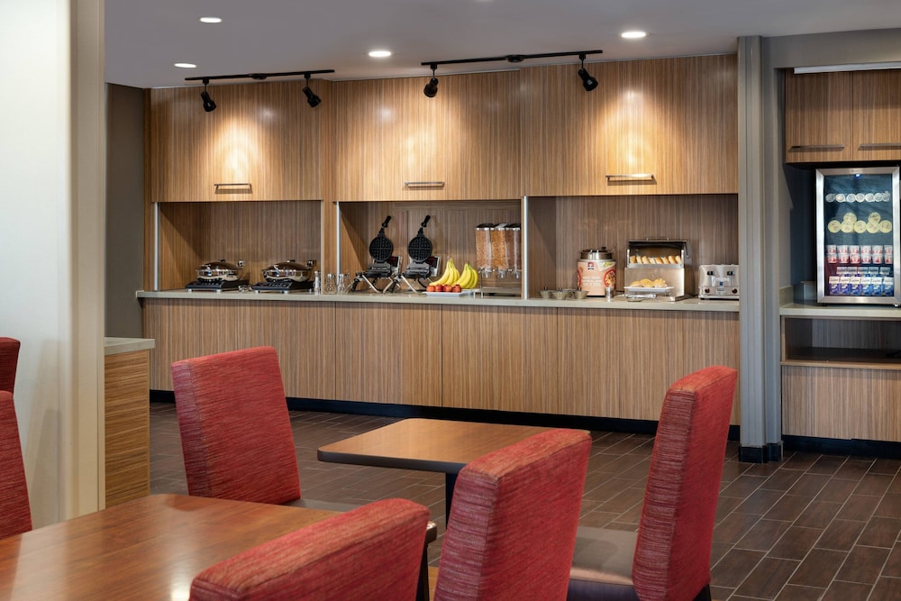 Lobby at TownePlace Suites by Marriott Fresno Clovis, CLOVIS - CA