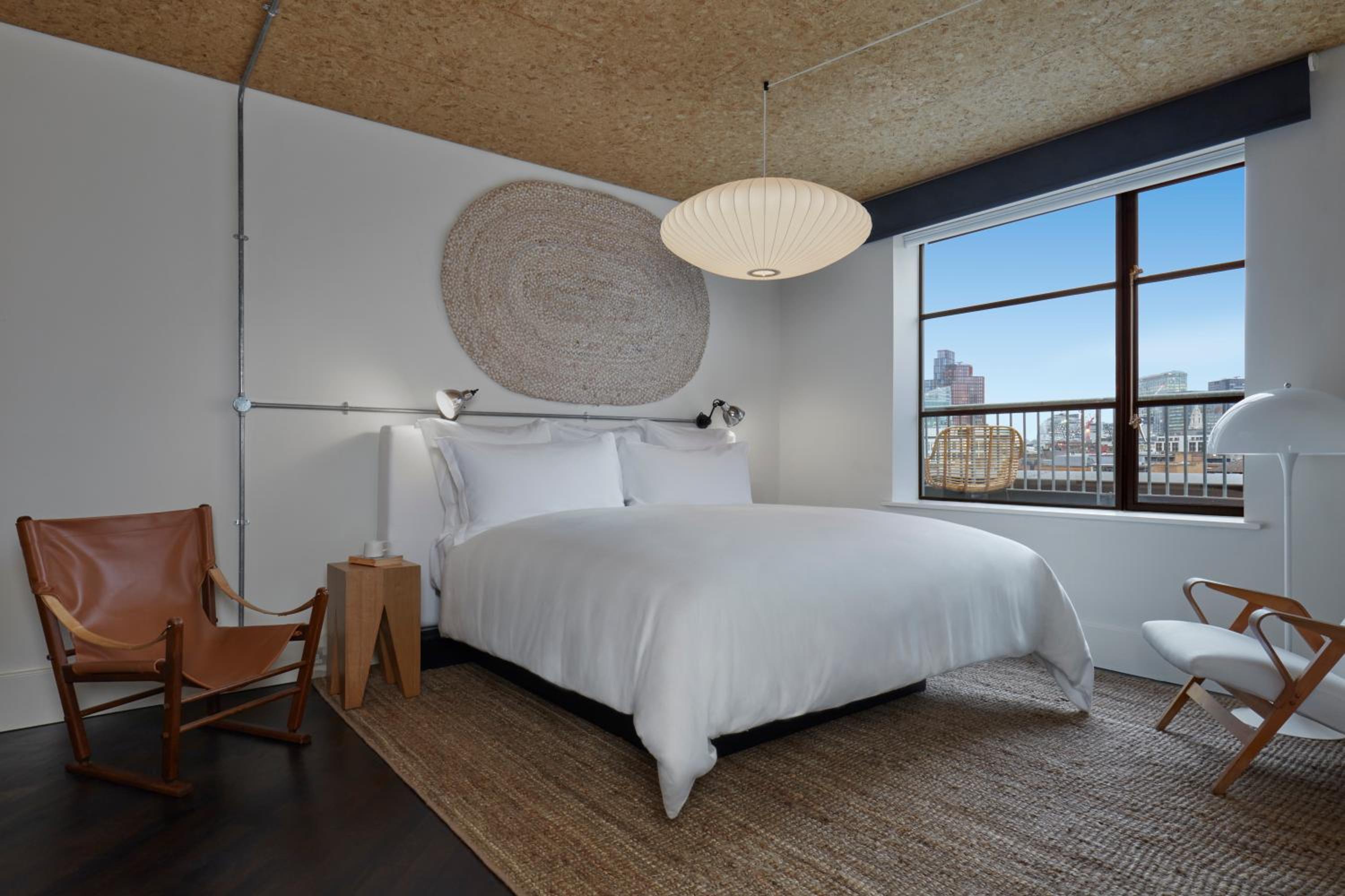 Studio, Suite, North Wing