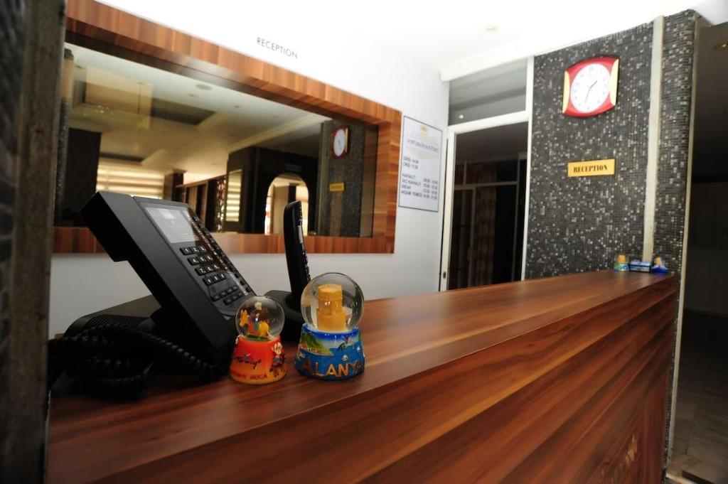 Semt Luna Beach Hotel 30/45