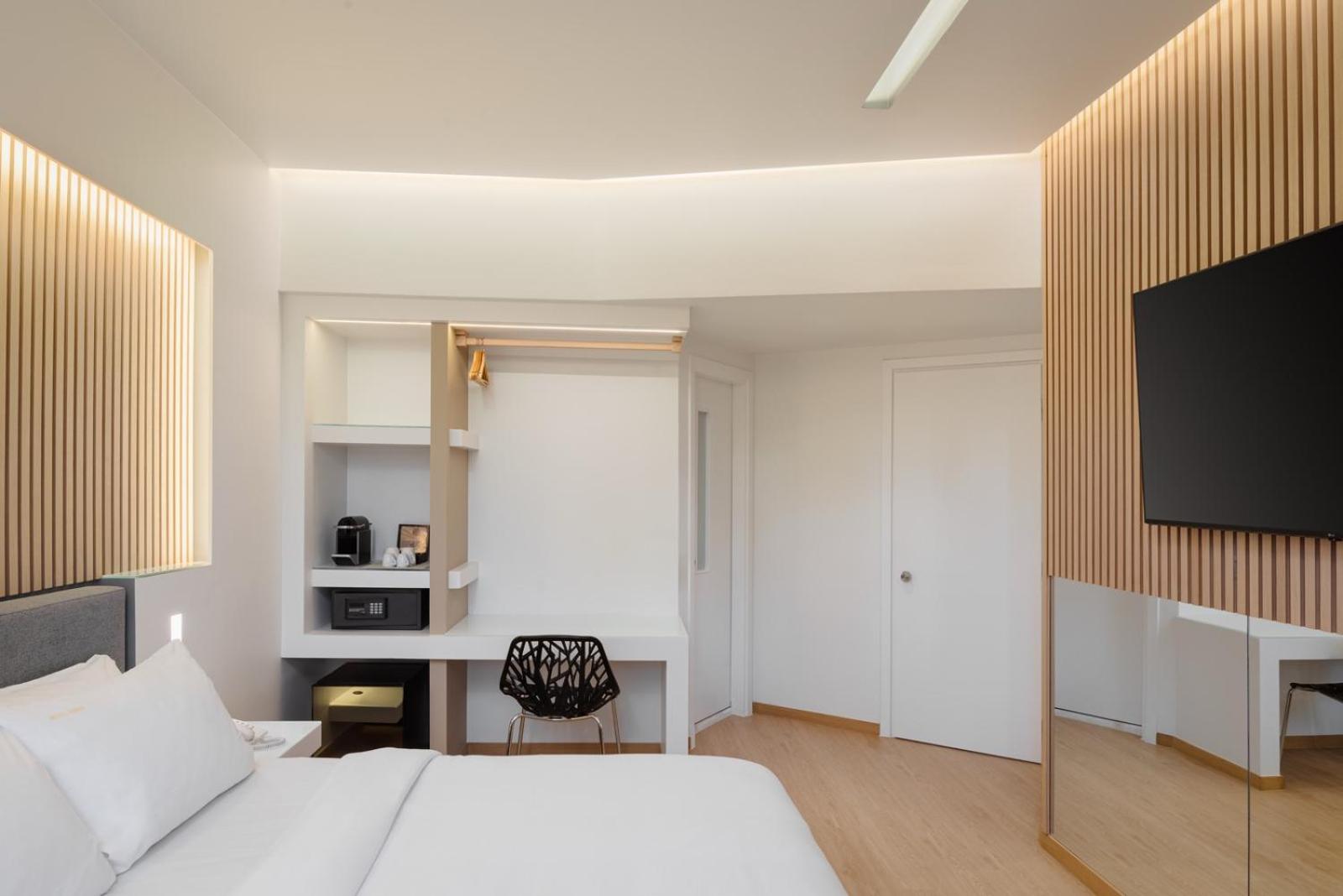 Deluxe, Double Bed