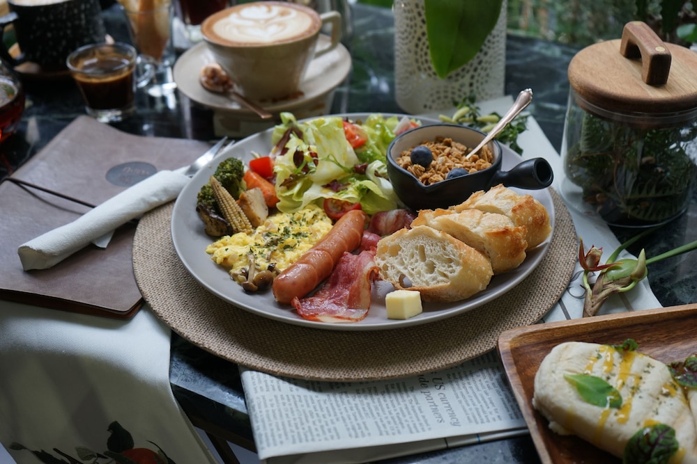 Nihao Cafe Hotel 52/67