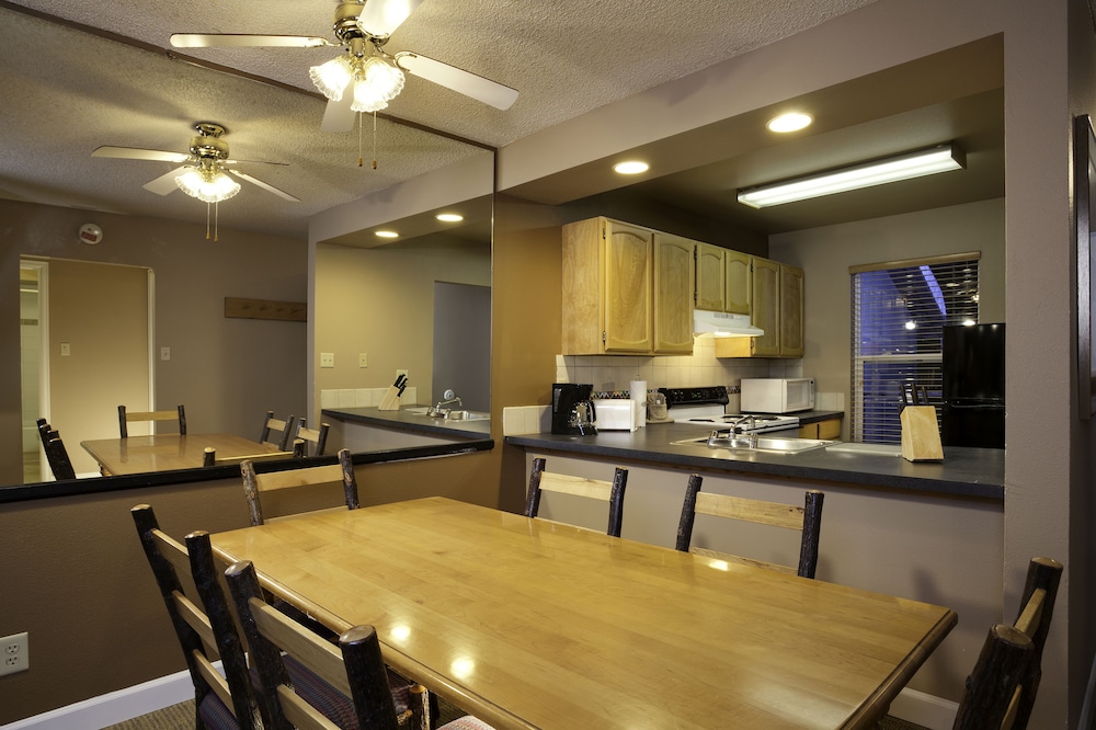 The Fold Hotels Steamboat Springs 52/65
