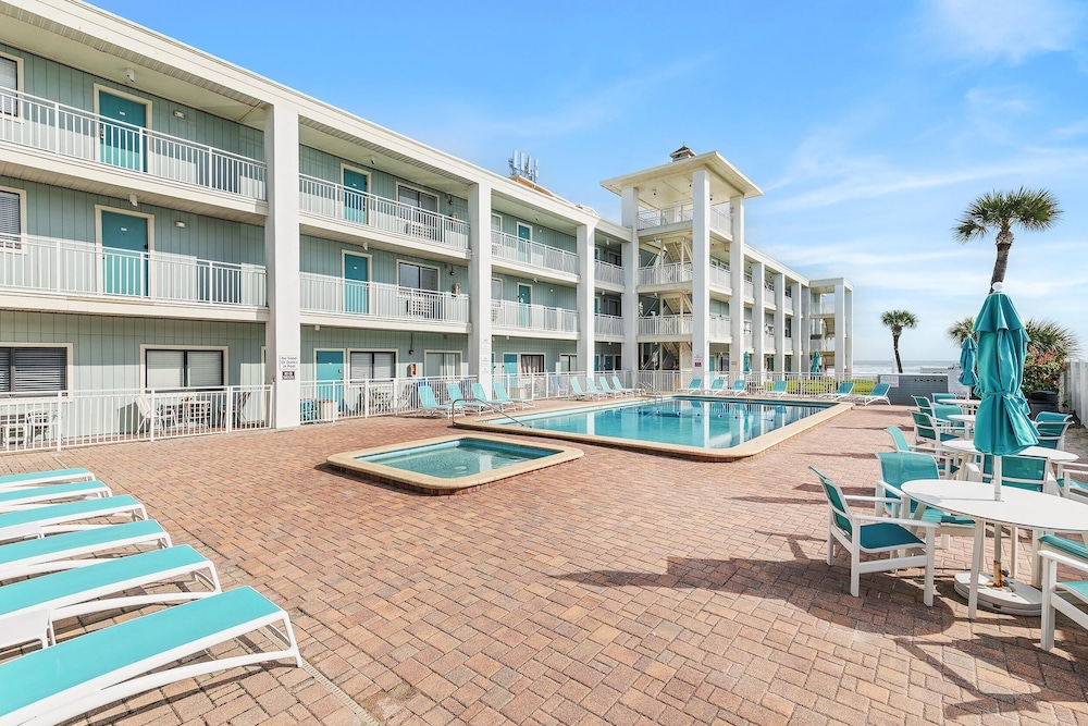 Coastal Waters Inn 23/74