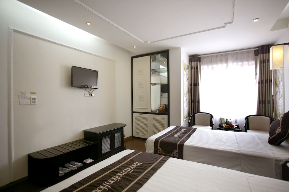 Hanoi Emotion Hotel 18/50