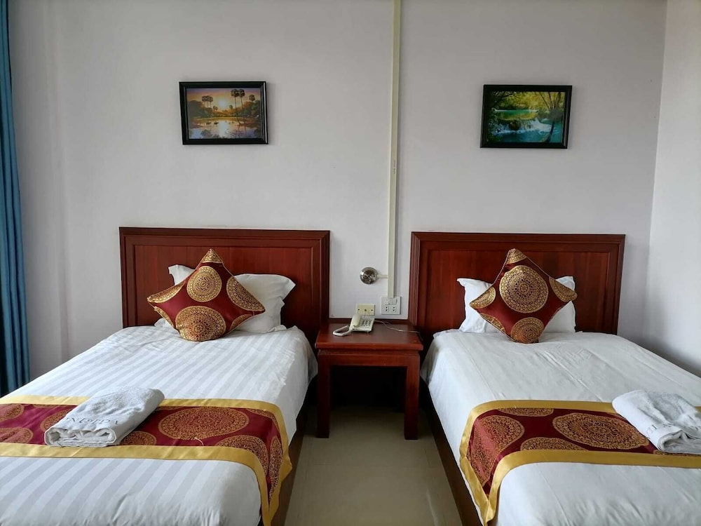 Vilayvong Hotel 16/50
