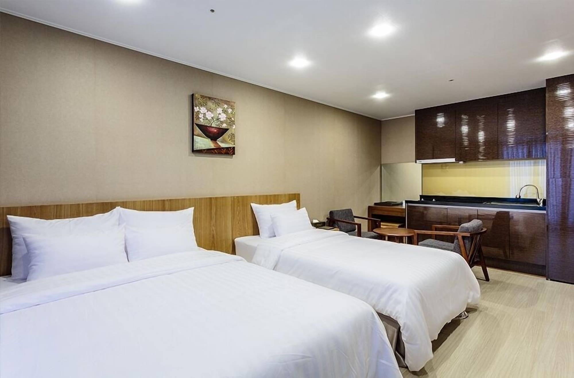 SUPERIOR, TWIN BEDS