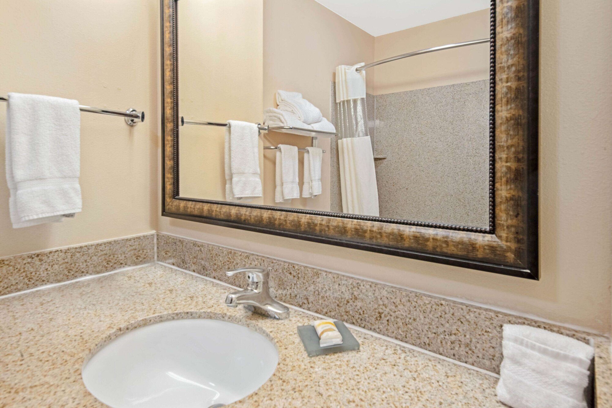جناح ديلوكس بسريرين كوين، La Quinta Inn And Suites By Wyndham Woodward 3/4