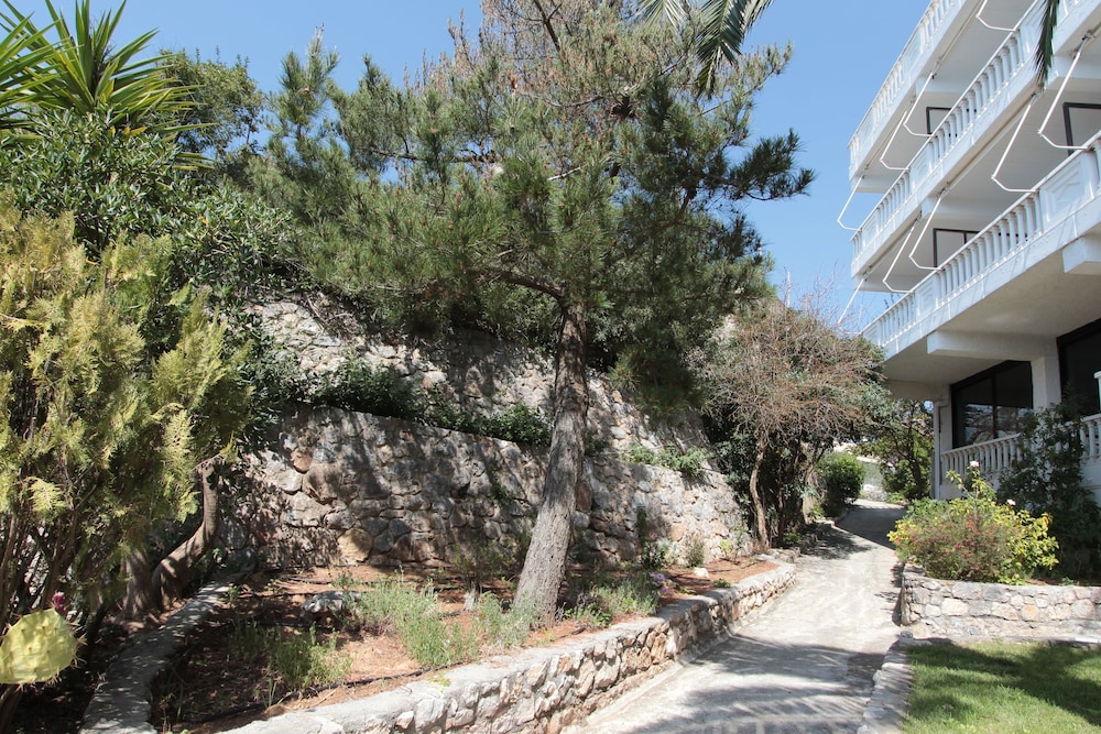 Apollon Apartments 24/28