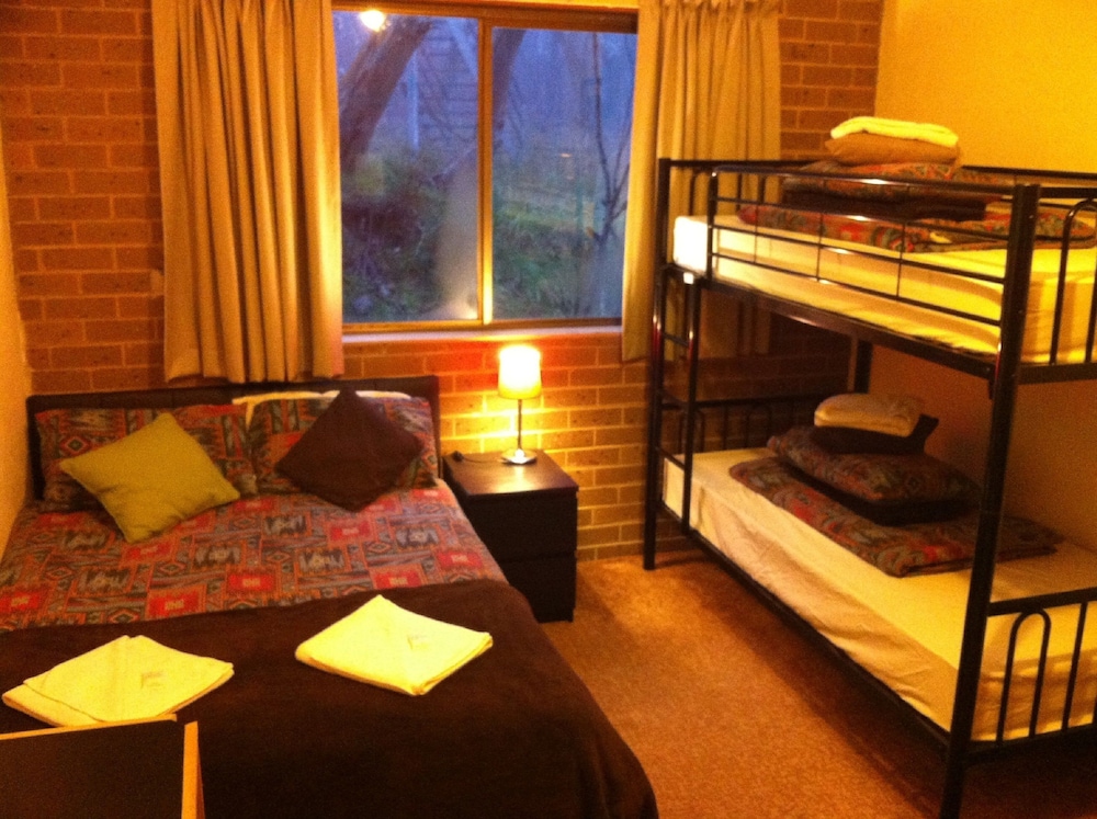ALPINE RETREAT MT BULLER 18/50