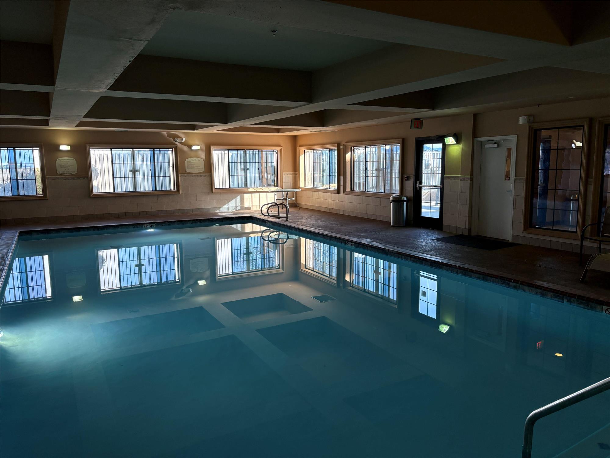 Best Western Hesperia Victorville Suites 13/22