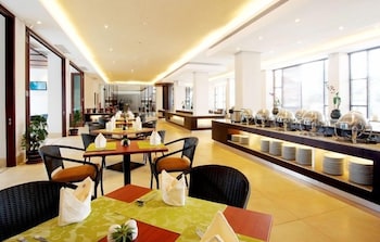 Hotel Surya Yudha Purwokerto (Ex. Hotel Santika Purwokerto) 24/35