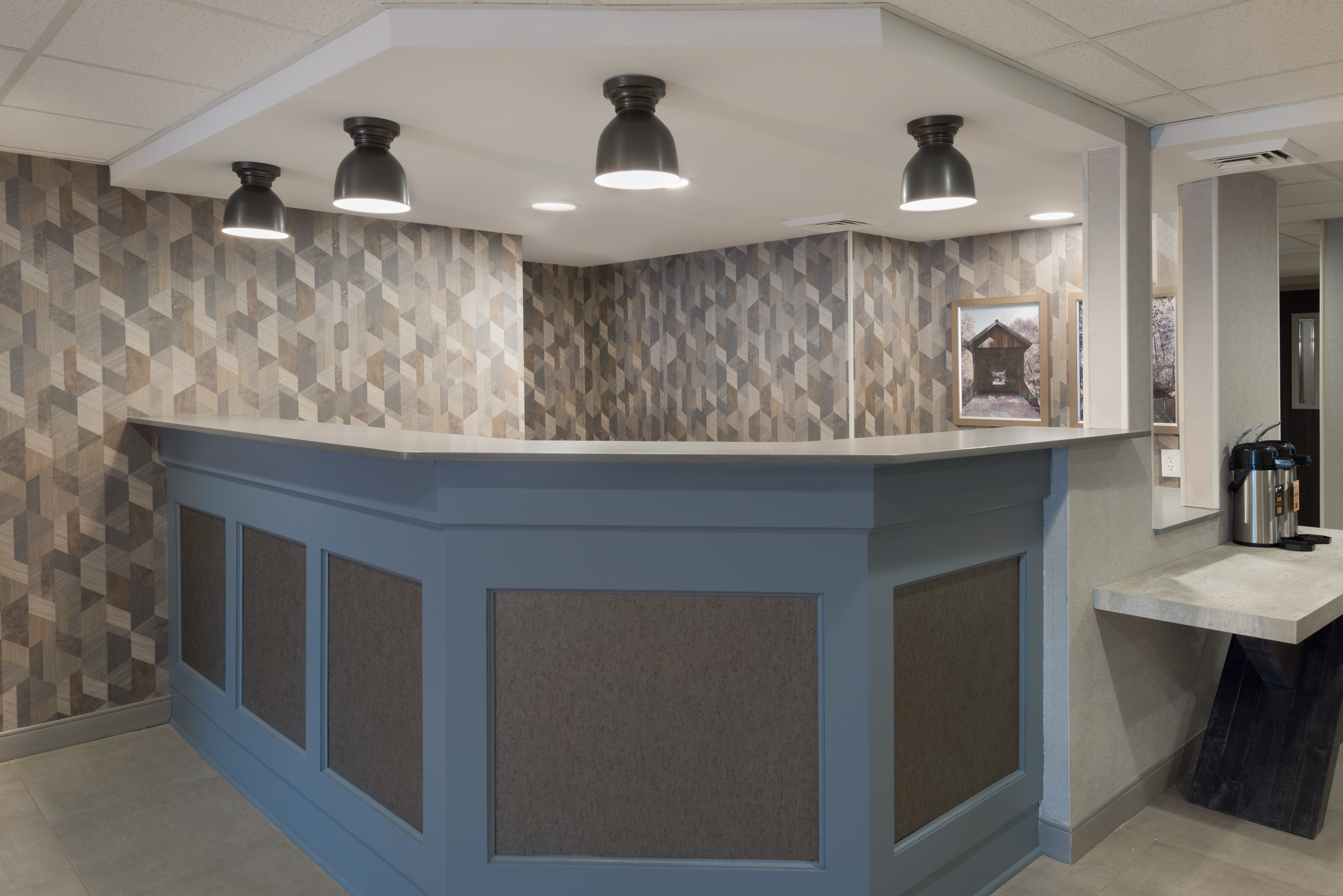 Holiday Inn Express South Burlington - Downtown 6/39
