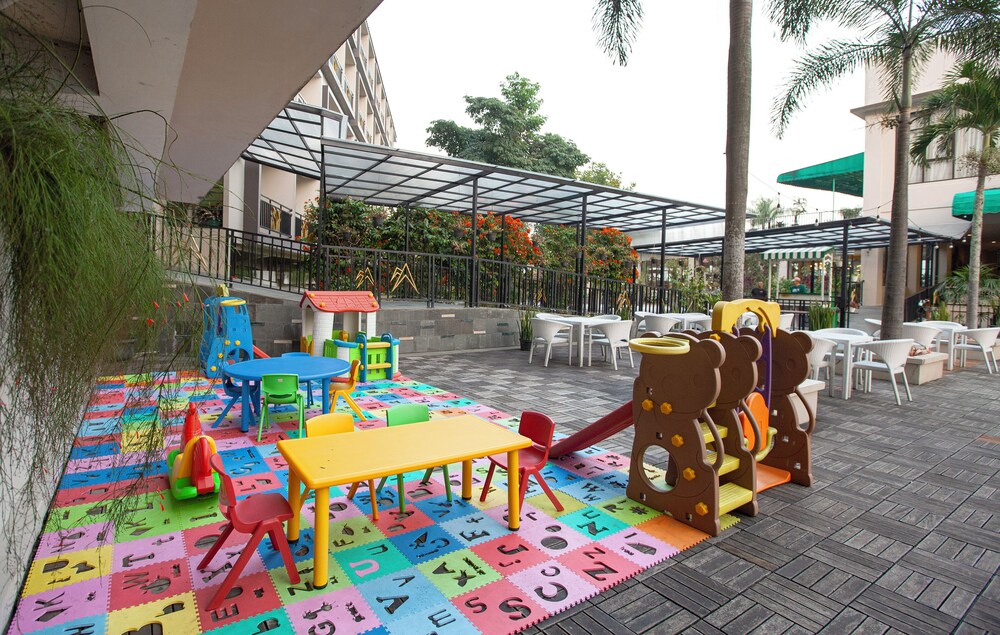 The Green Peak, ARTOTEL Curated 37/47