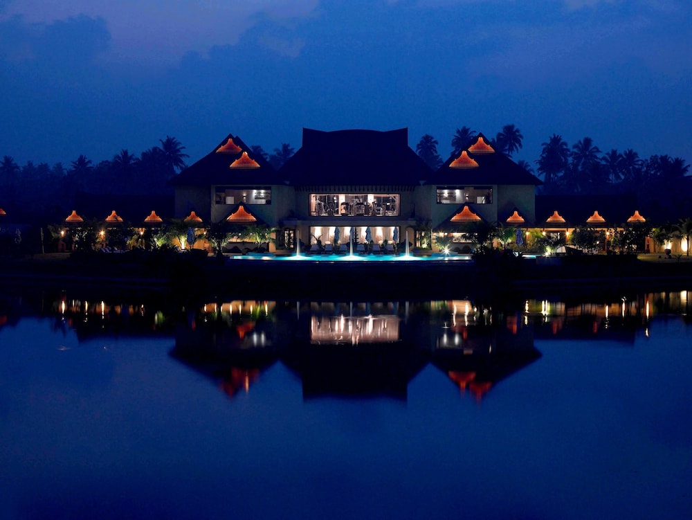 The Zuri Kumarakom Kerala Resort And Spa 4/67
