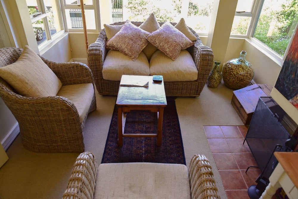 On Pinewood Guest House 26/47