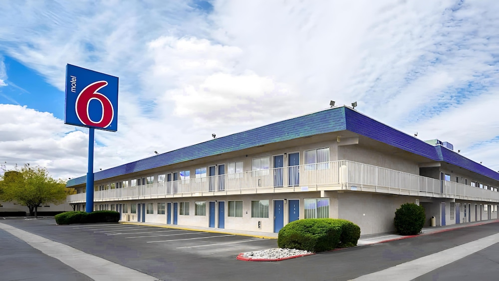 Motel6 Holbrook, AZ 50/62
