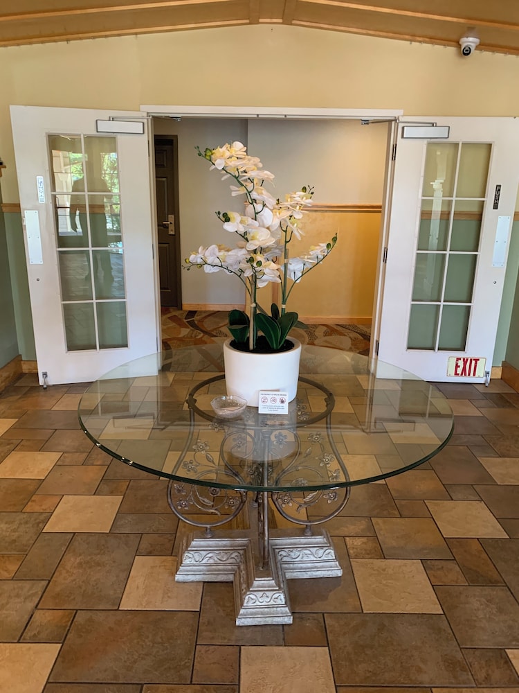 Rocklin Park Hotel, Trademark Collection by Wyndham 8/60