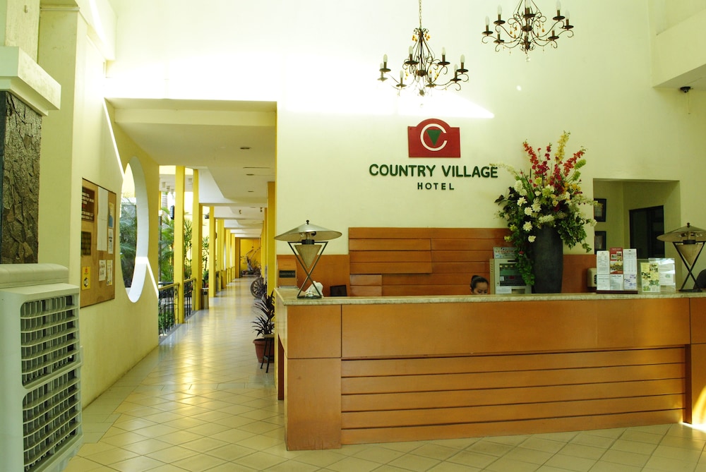Country Village Hotel 8/37