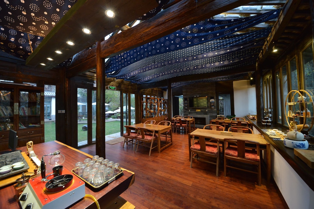Lijiang Shuhe Youyiju Private Club 34/50