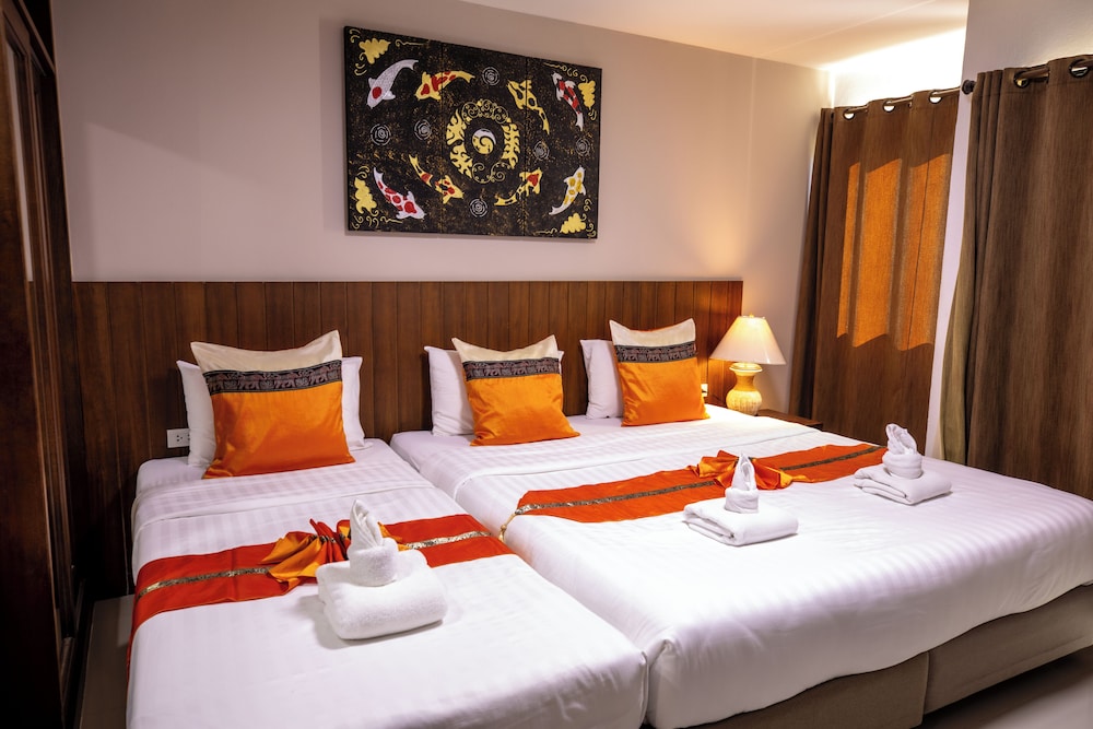 Huen Jao Ban Hotel 30/69