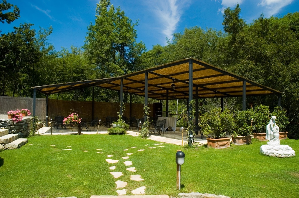 LE POZZE DI LECCHI HOTEL 23/31